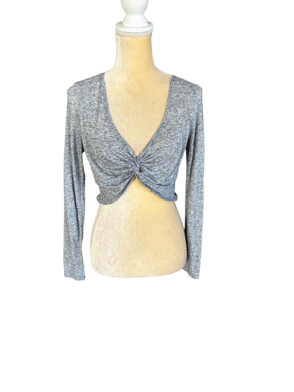 Sweaty Betty Gray Cropped Long Sleeve Top Front Twist Size Medium